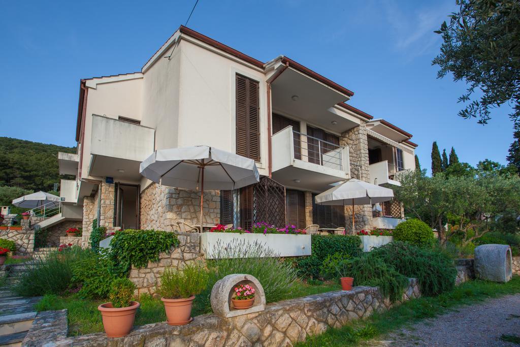 Apartments Ljubo & Lili كريس المظهر الخارجي الصورة